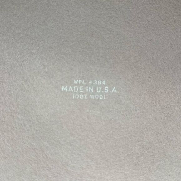 Vintage 1960s Women’s Wool Boater Hat Beige Flat Crown Made in USA - Picture 4 of 7